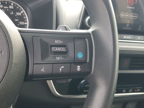 Used 2024 Nissan Rogue SV AWD/4WD image 25