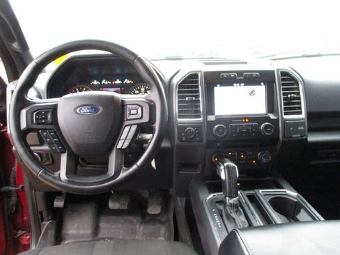 Used 2016 Ford F150 XLT w/ Equipment Group 302A Luxury image 9