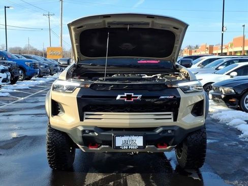Used 2023 Chevrolet Colorado ZR2 w/ ZR2 Convenience Package III image 30