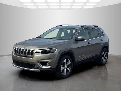 Certified 2019 Jeep Cherokee Limited image 3