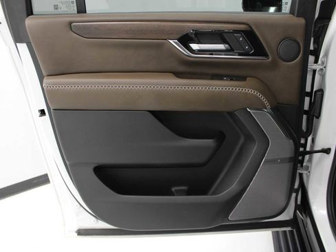Used 2025 GMC Yukon XL Denali Ultimate w/ LPO, Floor Liner Package image 46
