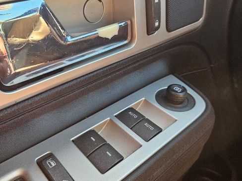 Used 2009 Lincoln MKX AWD image 15