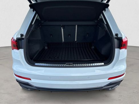 Used 2022 Audi Q3 2.0T Premium Plus w/ Premium Plus Package image 19