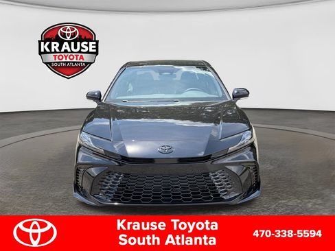 New 2026 Toyota Camry Hybrid FWD image 2