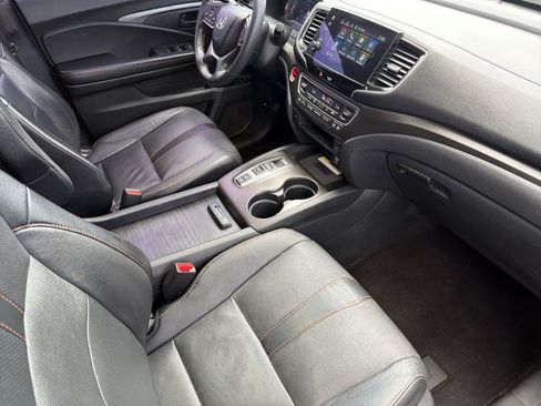 Used 2022 Honda Pilot TrailSport image 17