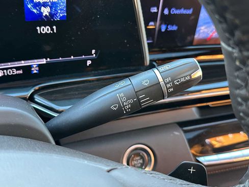 Used 2023 Cadillac Escalade Premium Luxury w/ Performance Package image 41