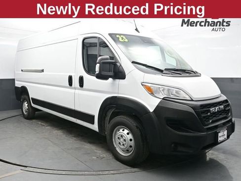 Used 2023 RAM ProMaster 2500 FWD image 1