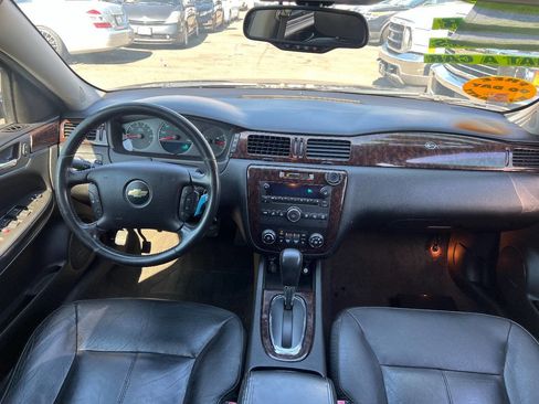 Used 2013 Chevrolet Impala LTZ image 14