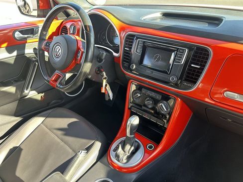 Used 2017 Volkswagen Beetle 1.8T S FWD image 11