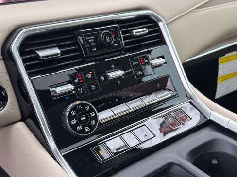 New 2026 Nissan Armada Platinum Reserve w/ Convenience Package image 27