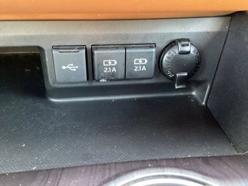 Used 2021 Toyota Highlander Platinum AWD/4WD image 28