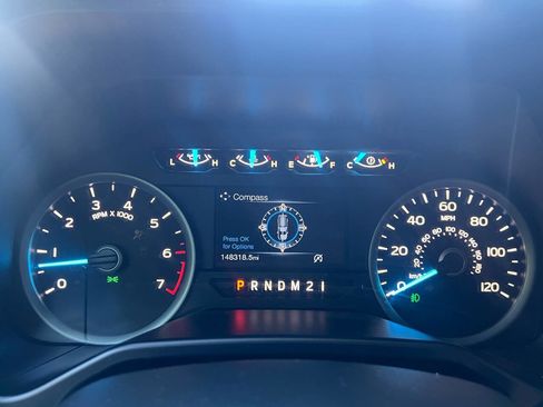 Used 2015 Ford F150 XLT w/ Equipment Group 302A Luxury AWD/4WD image 26