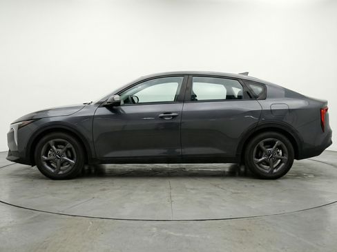 Used 2025 Kia K4 LXS image 5