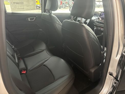 New 2026 Jeep Compass Latitude w/ Sun and Sound Group image 21