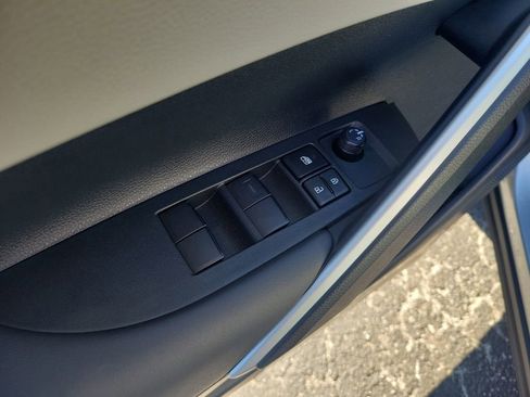 New 2026 Toyota Corolla Cross L image 16