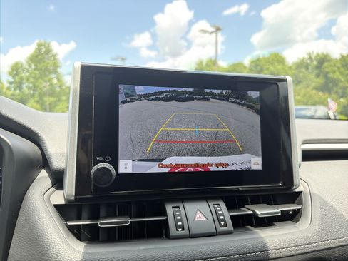 Certified 2023 Toyota RAV4 XLE Premium AWD/4WD image 7