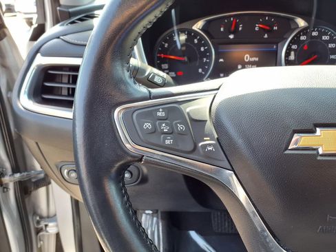 Used 2020 Chevrolet Equinox Premier FWD image 17