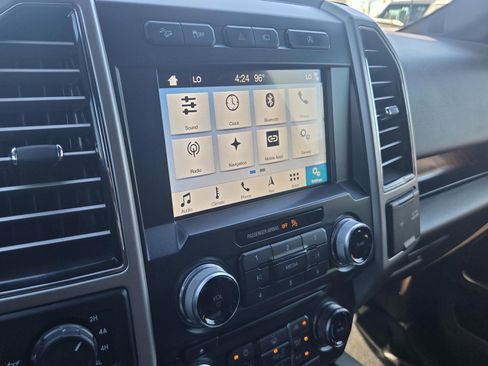 Used 2018 Ford F150 King Ranch w/ Equipment Group 601A Luxury AWD/4WD image 29