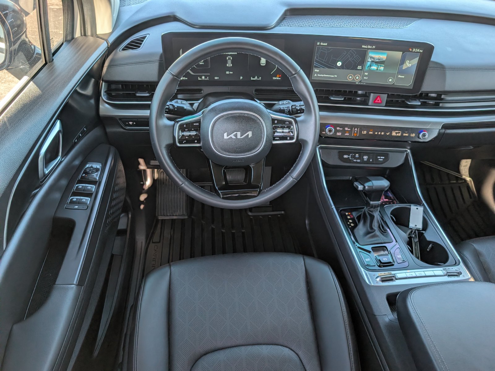 Used 2026 Kia Carnival SX w/ SX Dark Edition Package FWD image 10