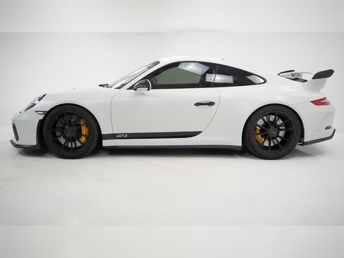 Used 2018 Porsche 911 GT3 image 2