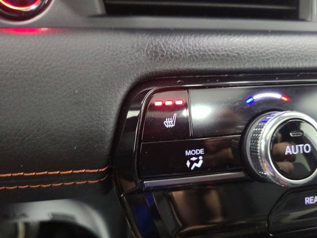 Used 2025 Honda Pilot TrailSport image 37