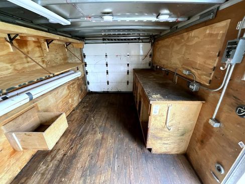 Used 2012 Chevrolet Express 4500 w/ RV Package image 19