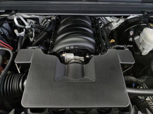 Used 2018 Chevrolet Tahoe LS AWD/4WD image 30
