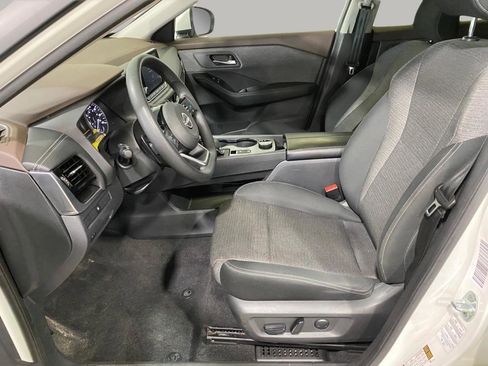Used 2023 Nissan Rogue SV AWD/4WD image 18