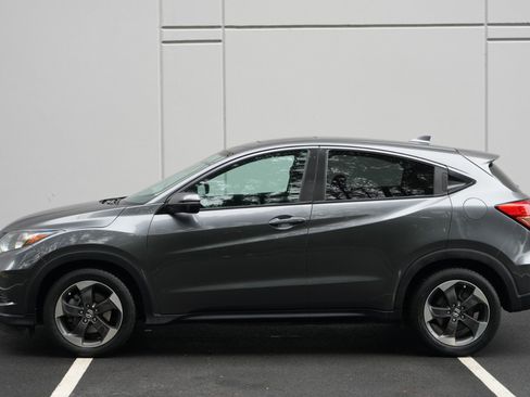 Used 2018 Honda HR-V EX image 43