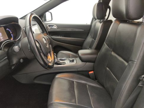 Used 2020 Jeep Grand Cherokee Limited w/ Luxury Group II image 17