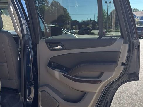 Used 2019 Chevrolet Tahoe LT w/ LT Signature Package image 45