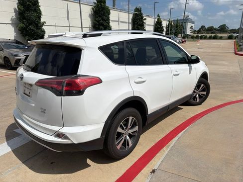 Used 2016 Toyota RAV4 XLE AWD/4WD image 3