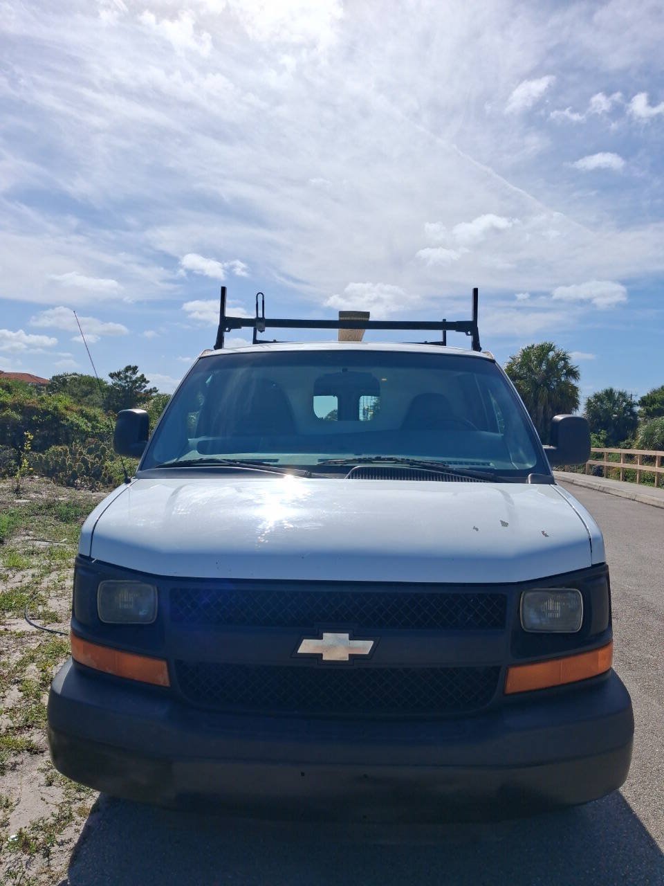 Used 2014 Chevrolet Express 1500 RWD image 3