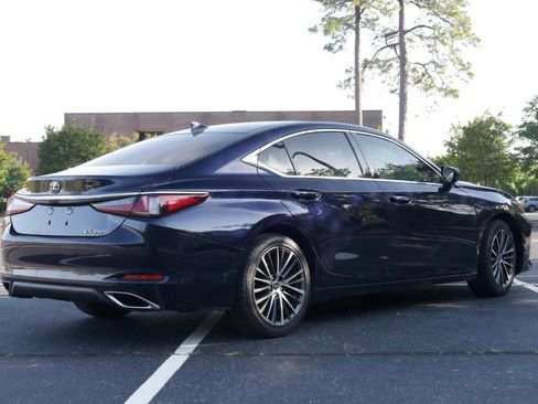 Used 2022 Lexus ES 350 w/ Premium Package image 4