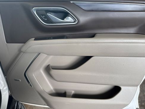 Used 2023 GMC Yukon SLT image 27