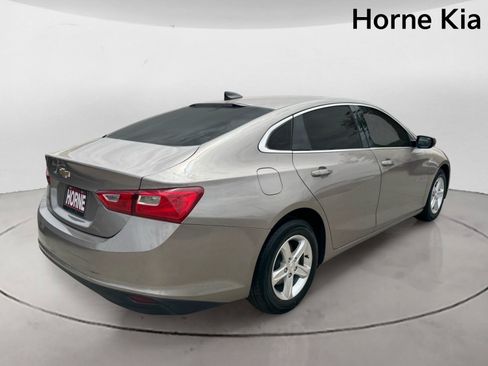 Used 2023 Chevrolet Malibu LS FWD image 4