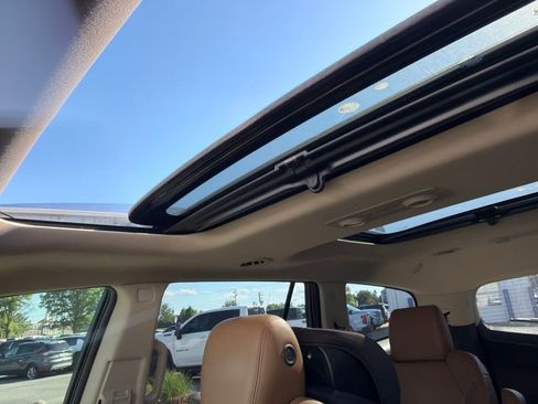 Used 2015 Buick Enclave Premium w/ Experience Buick Package FWD image 14