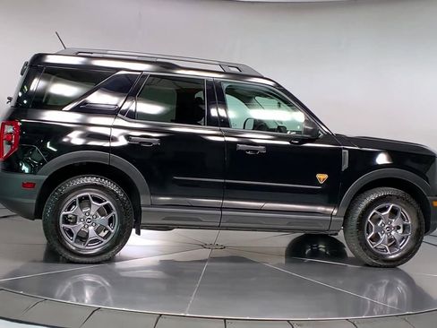 Used 2024 Ford Bronco Sport Badlands image 9