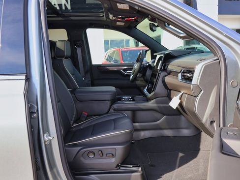 New 2026 GMC Yukon Elevation w/ Elevation Premium Package image 37