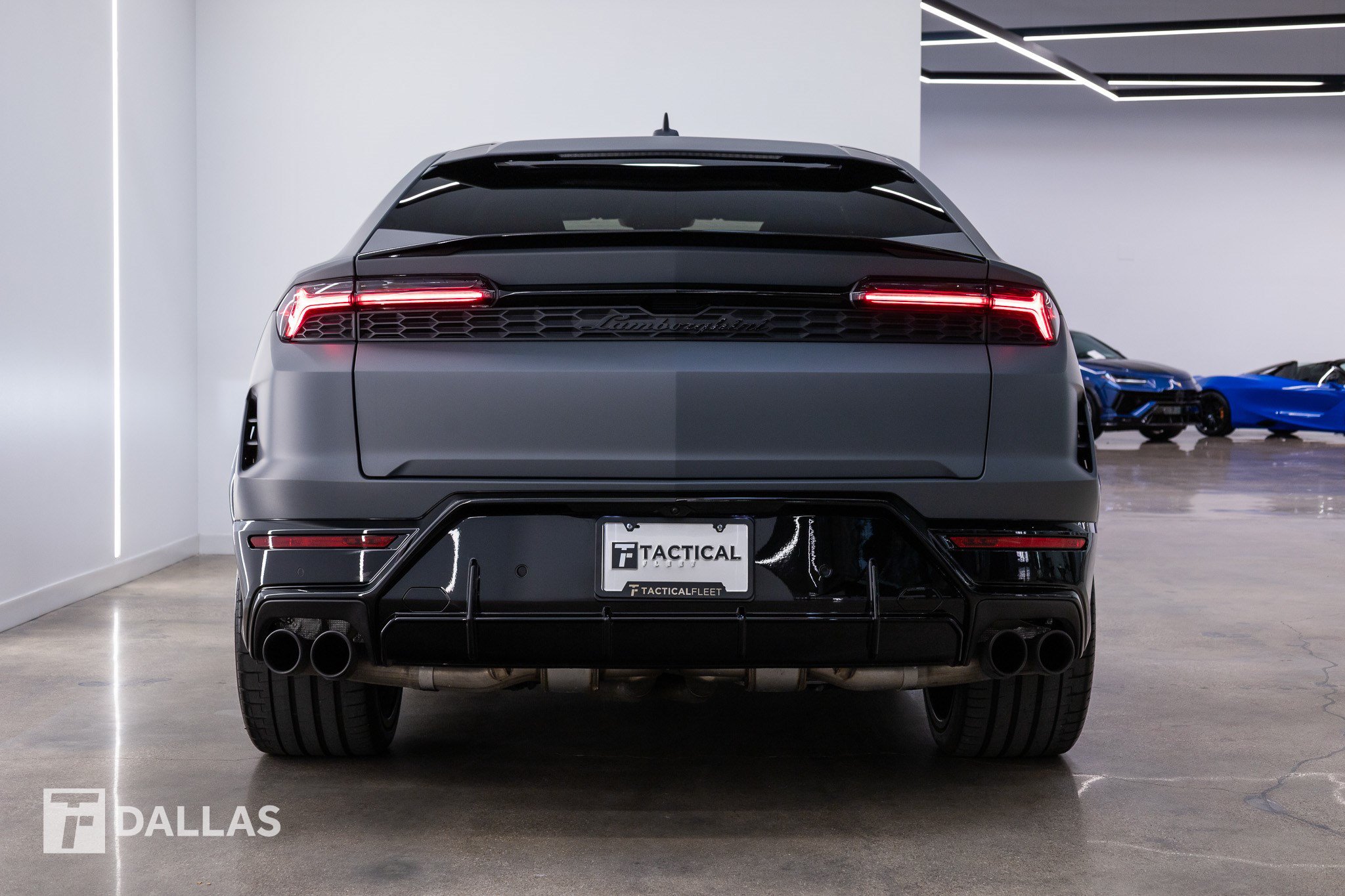 Used 2025 Lamborghini Urus SE AWD/4WD image 10
