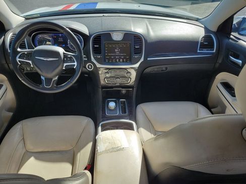 Used 2016 Chrysler 300 Limited image 15