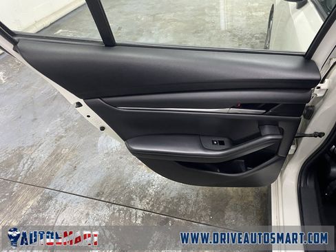 Used 2021 MAZDA MAZDA3 s image 14