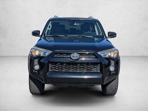 Used 2016 Toyota 4Runner SR5 Premium image 2
