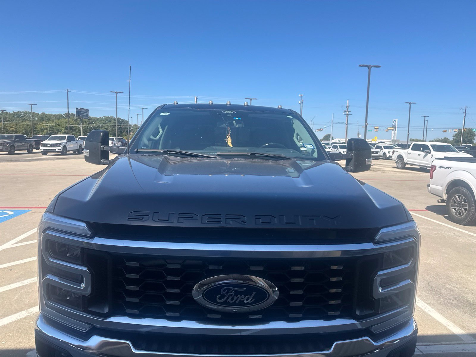 Used 2024 Ford F350 Lariat w/ Lariat Ultimate Package AWD/4WD image 7