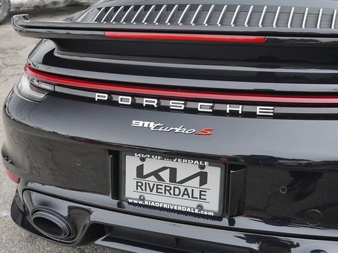 Used 2022 Porsche 911 Turbo S w/ 911 Turbo Sportdesign Package AWD/4WD image 25