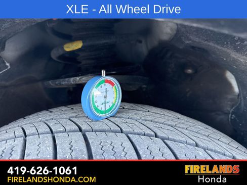 Used 2017 Toyota RAV4 XLE image 24