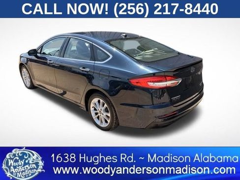 Used 2020 Ford Fusion Energi Titanium FWD image 5