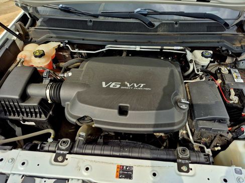 Used 2020 Chevrolet Colorado W/T w/ WT Convenience Package image 18