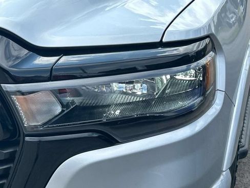 New 2027 RAM 1500 4x4 Crew Cab image 9