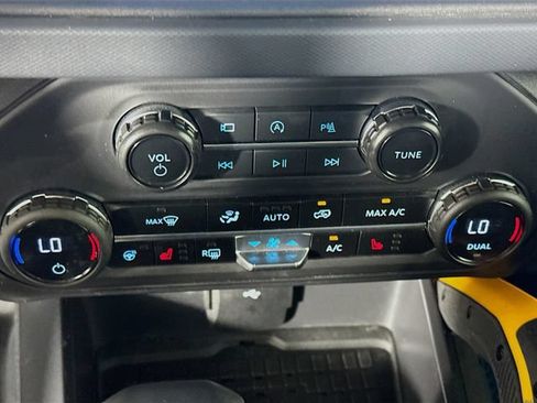 Used 2024 Ford Bronco Badlands AWD/4WD image 19